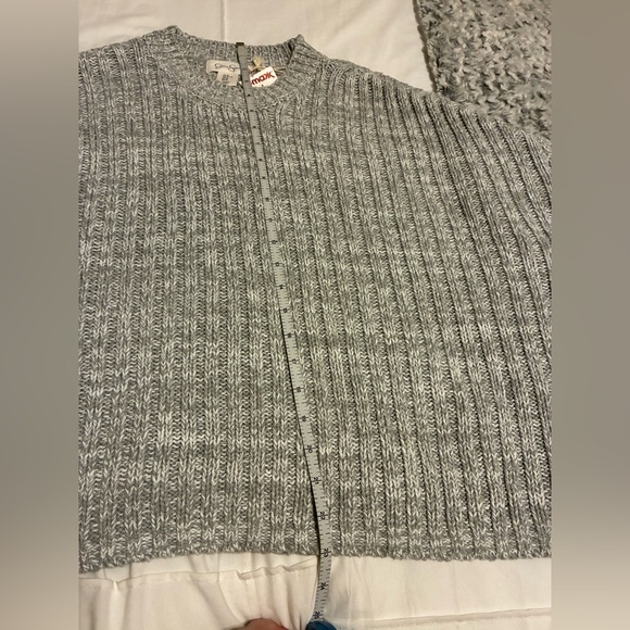 Jessica Simpson Heather Gray Ribbed Crewneck Sweater - Picture 6 of 7